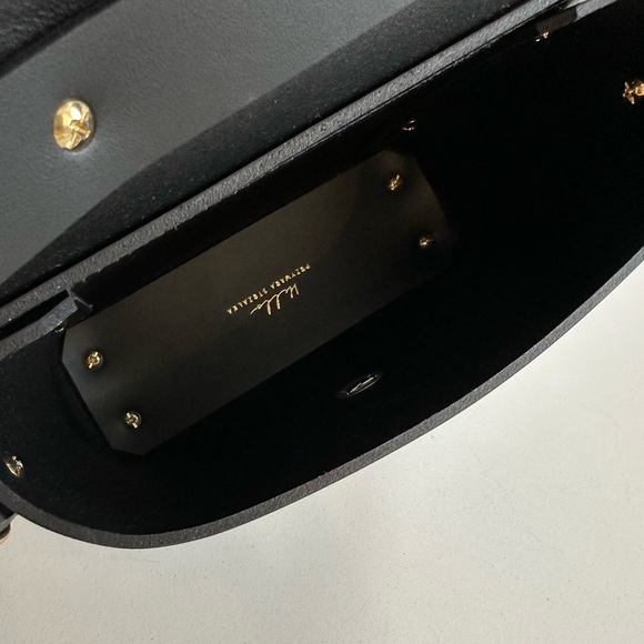 Przywara Strzałka Gold Baby Leather Black Bag - Picture 8 of 8